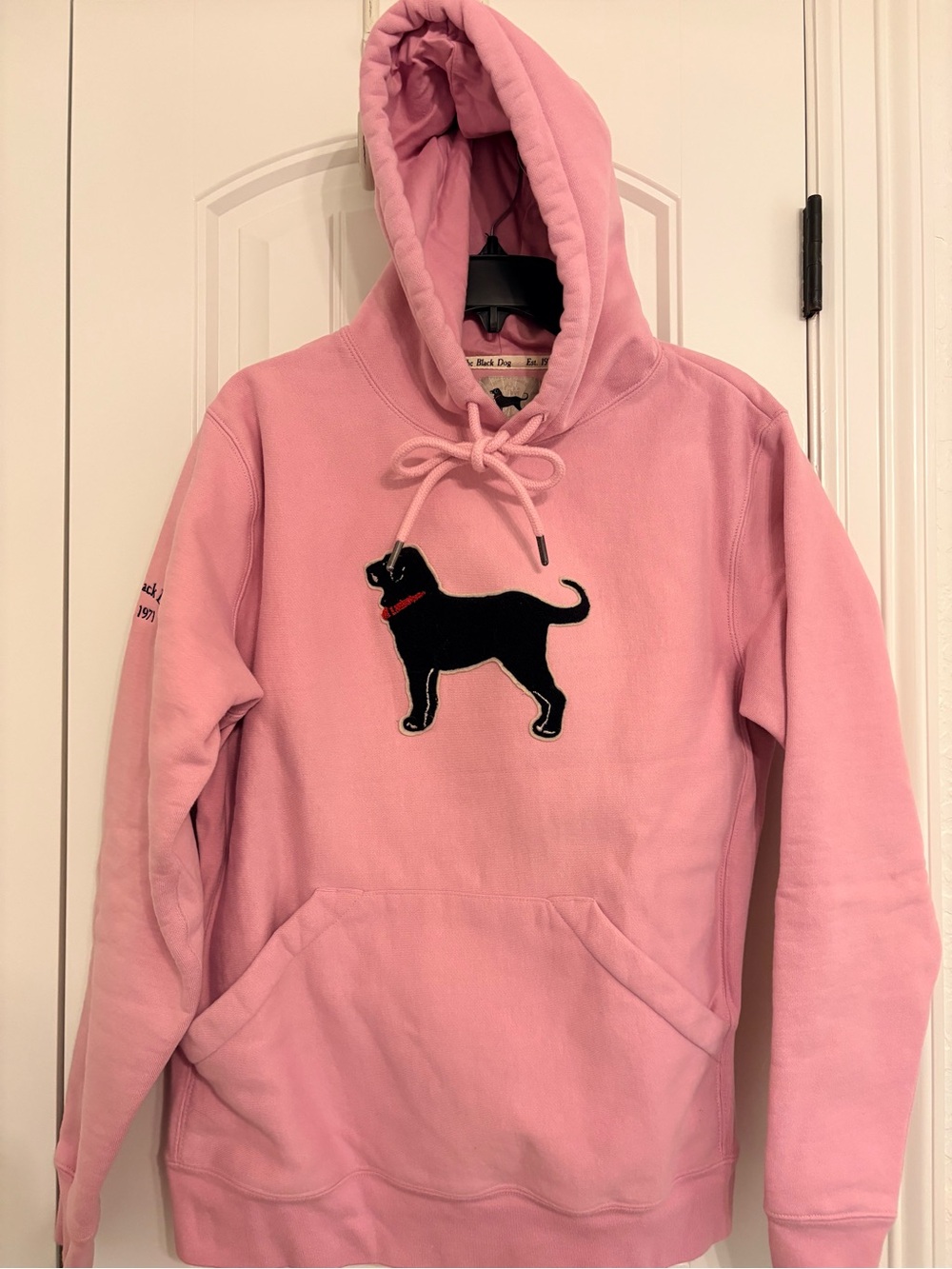 The Black Dog pink heavy hoodie size L